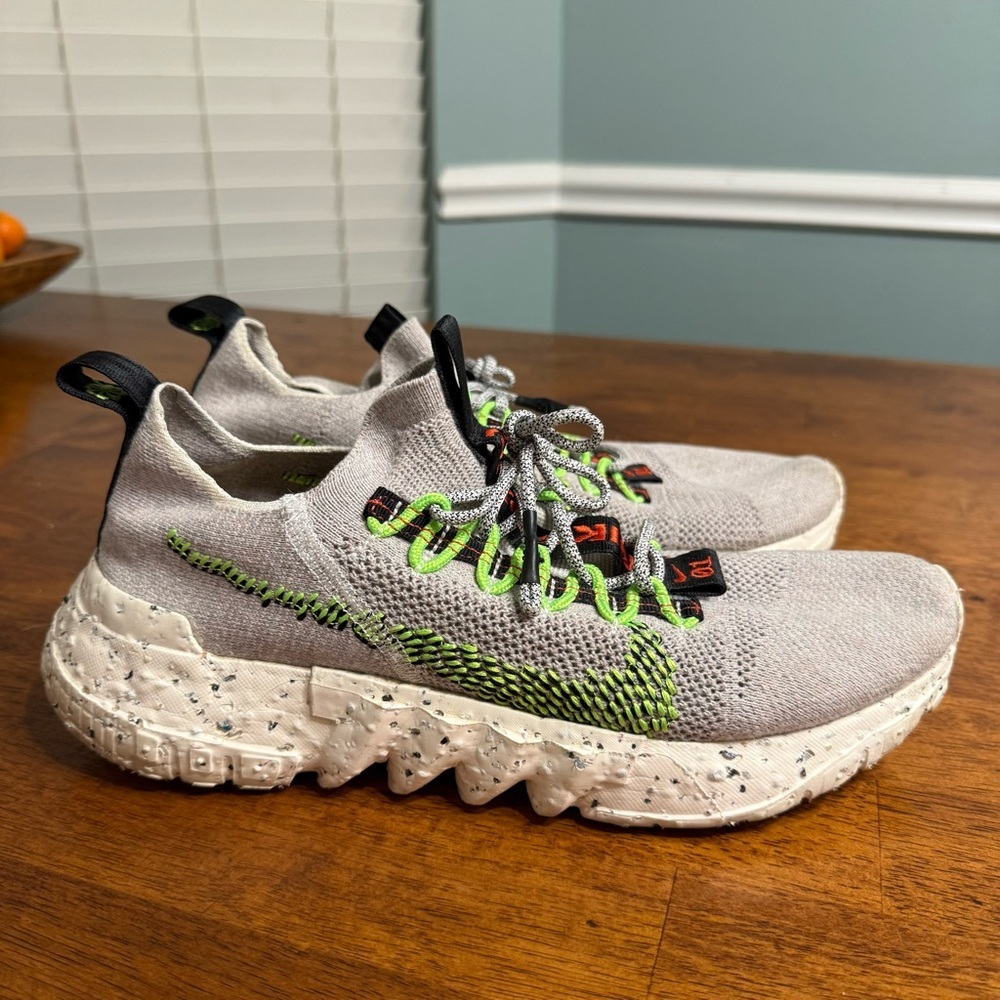 Men's Nike Space Hippie 01 sneakers "Vast Grey/Electric Green-Black" size 10